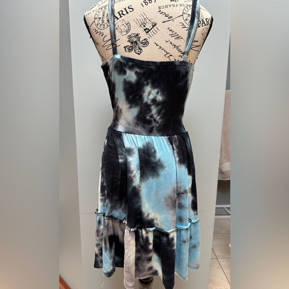 Venus tie dyed size large sun dress. Blue and white. NWOT - Picture 2 of 3